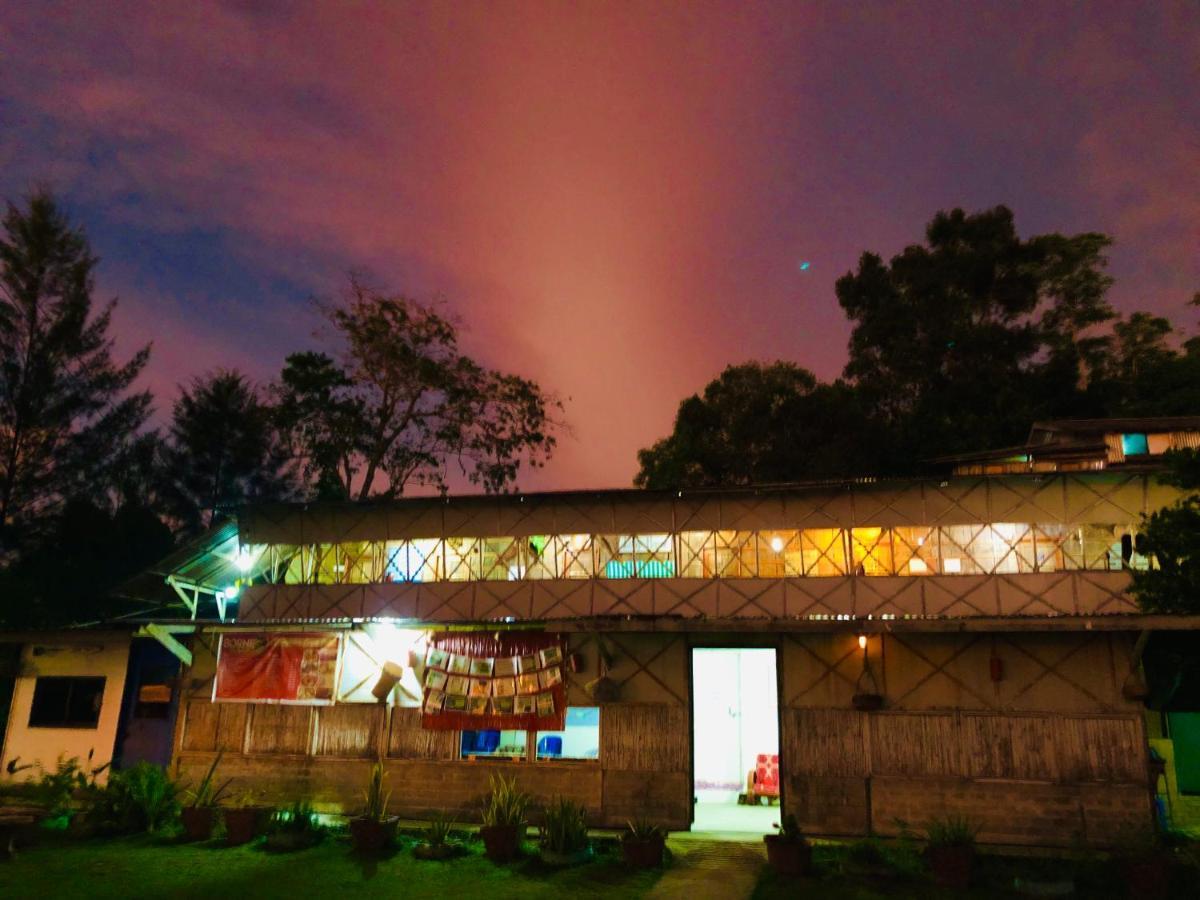 Dragon Pearl Beach Resort Kota Belud Exterior foto