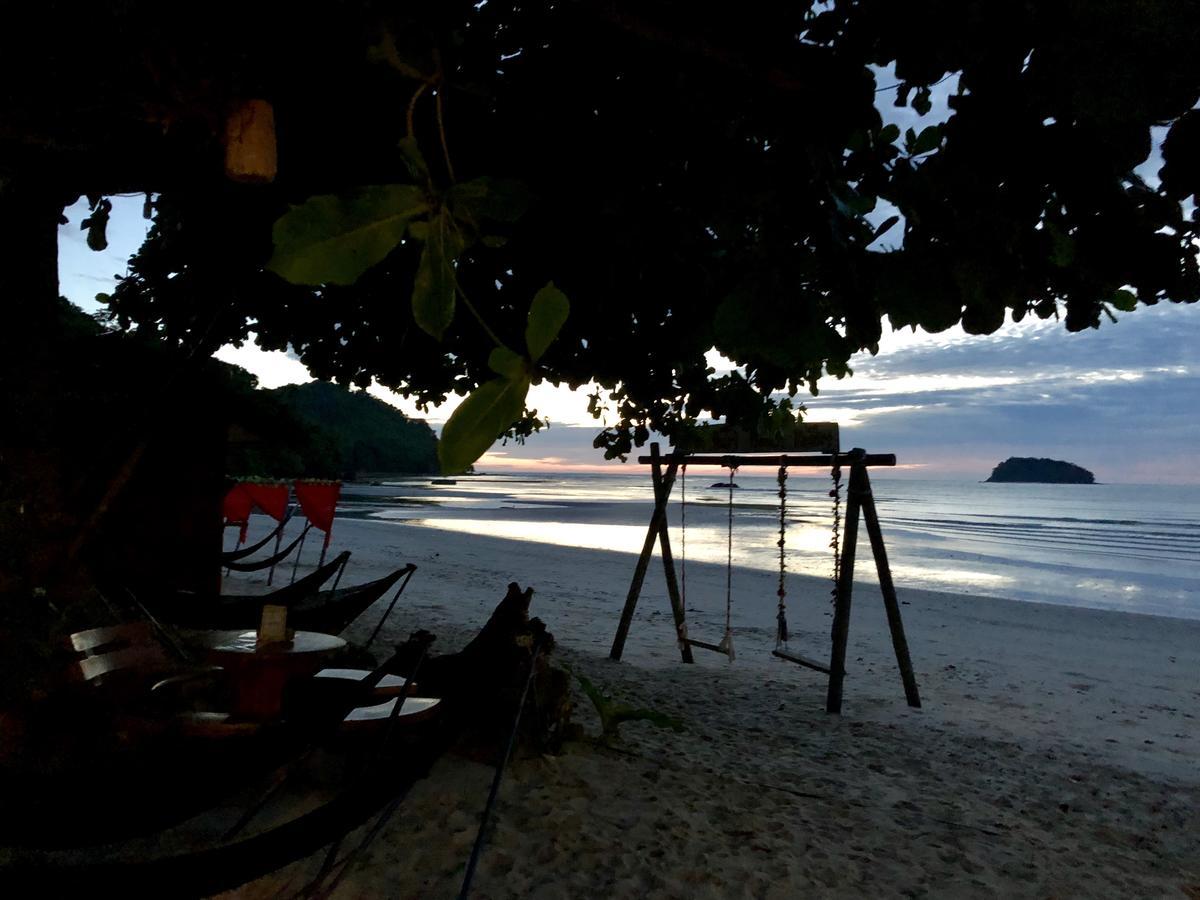 Dragon Pearl Beach Resort Kota Belud Exterior foto