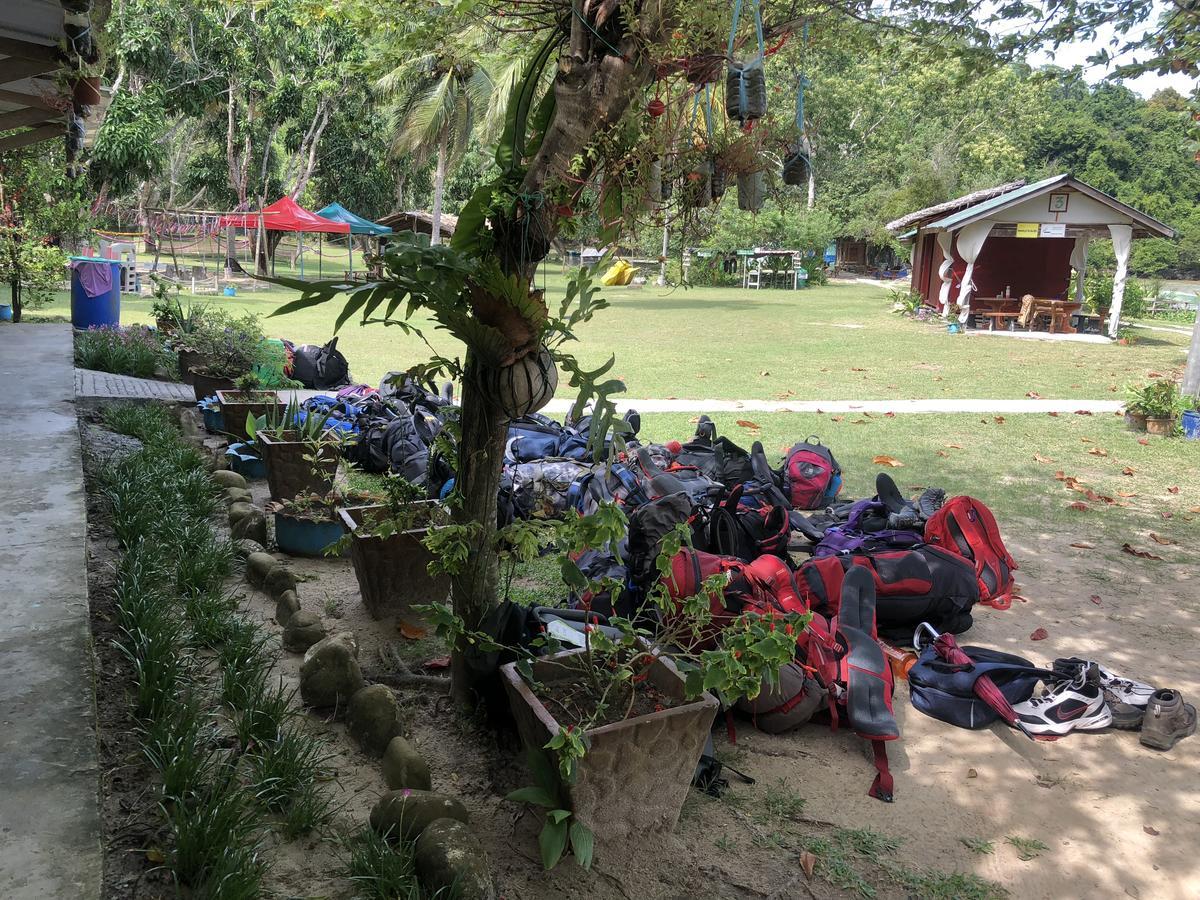 Dragon Pearl Beach Resort Kota Belud Exterior foto