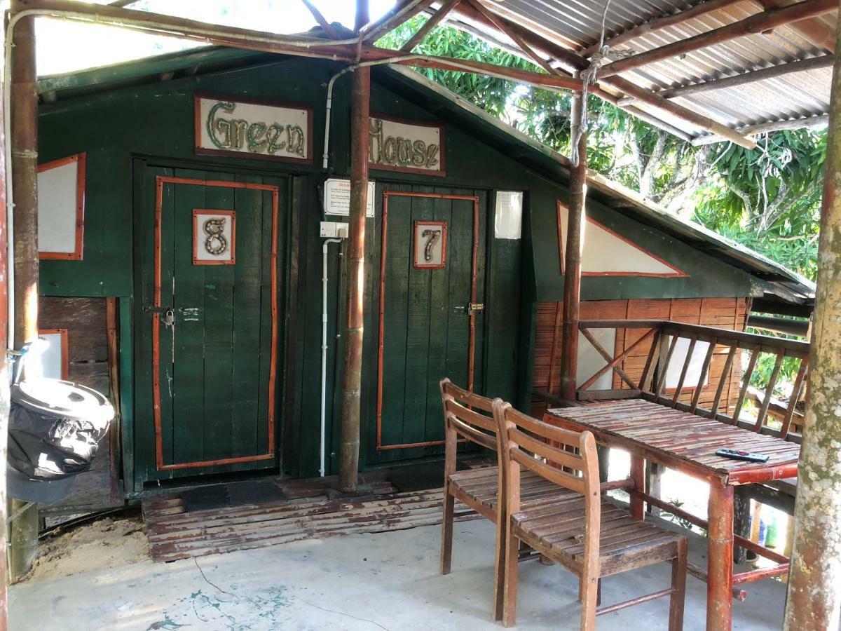 Dragon Pearl Beach Resort Kota Belud Exterior foto