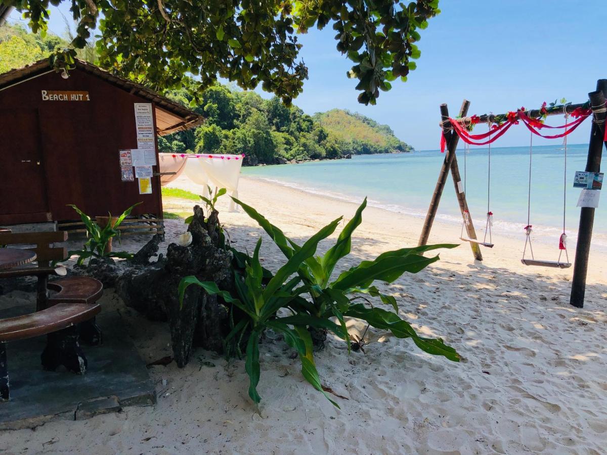 Dragon Pearl Beach Resort Kota Belud Exterior foto